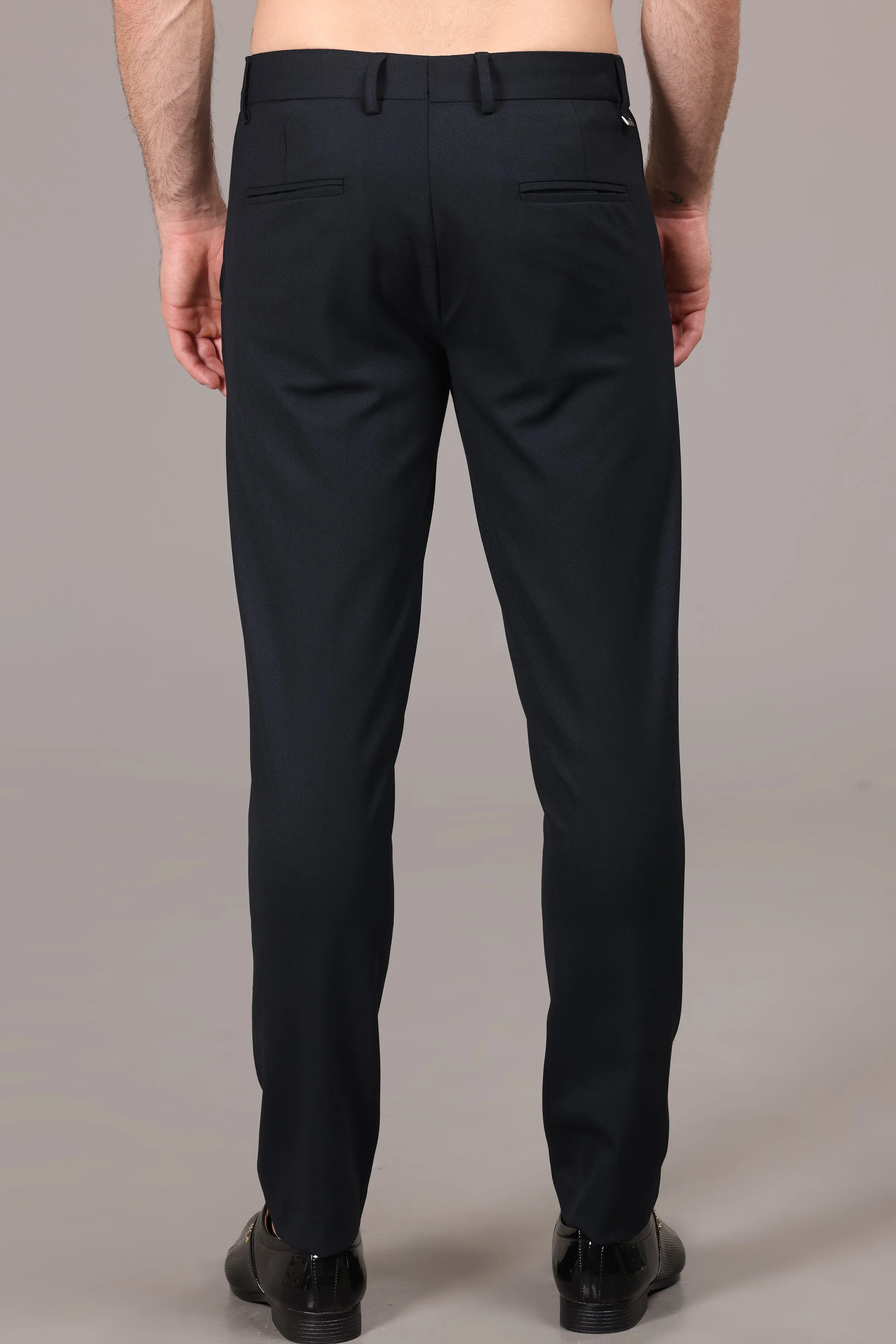 Ivyn Elegant Black Slim-Fit Formal Trousers