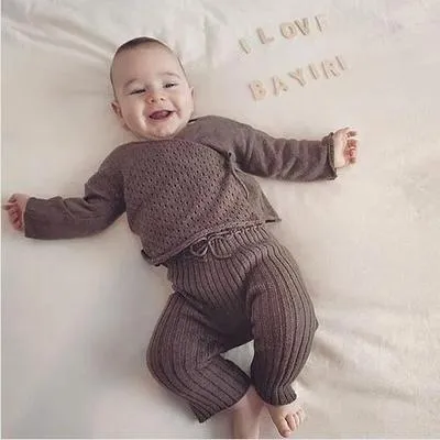 KNITTED BABY PANTS (BROWN)