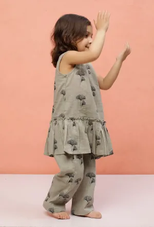 Set of 2 : Grey Cotton Slub Block Printed Gathered Short Kurta and Printed Pants